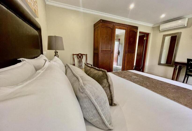 اتاق لوکس, Black Eagle Hotel & Spa