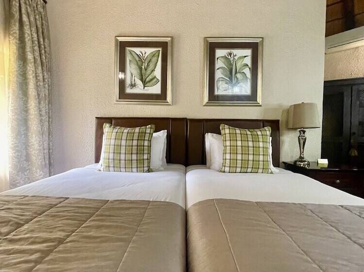 اتاق سوپریور, Black Eagle Hotel & Spa