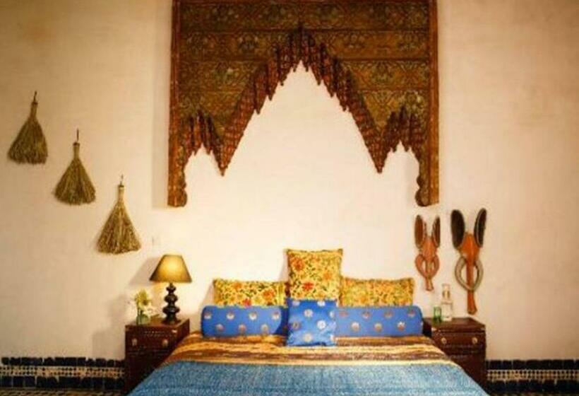 标准间, Riad Idrissy