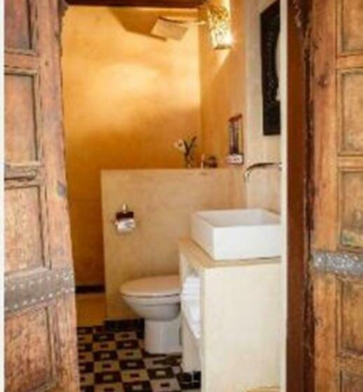 标准间, Riad Idrissy