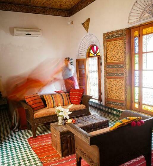 标准间, Riad Idrissy