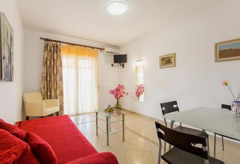 סוויטת ג'וניור נוף לים, Saint George S