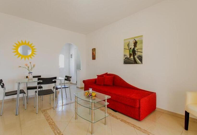 סוויטת ג'וניור נוף לים, Saint George S