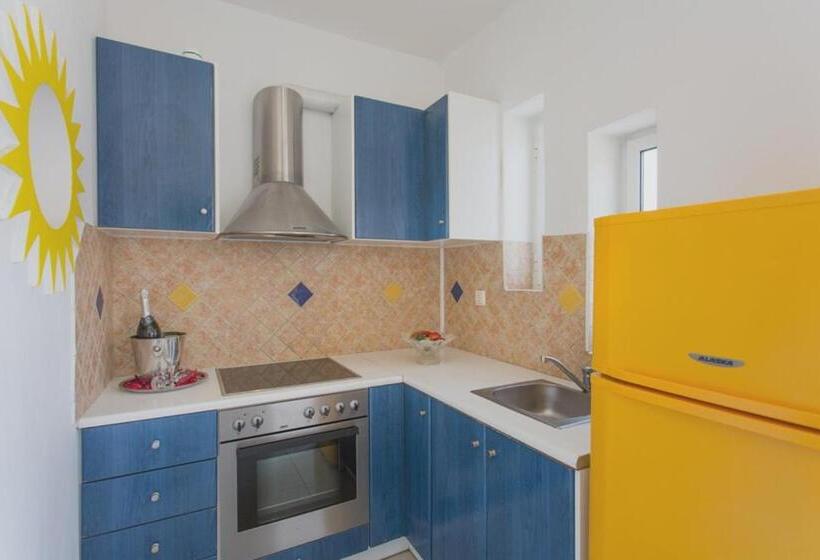 סוויטת ג'וניור נוף לים, Saint George S