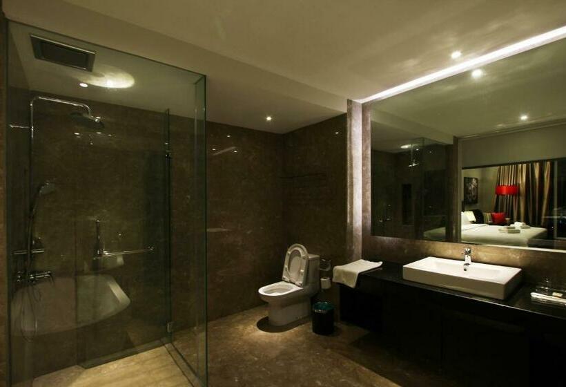 سوئیت پریمیوم, The Shore Hotel & Residences