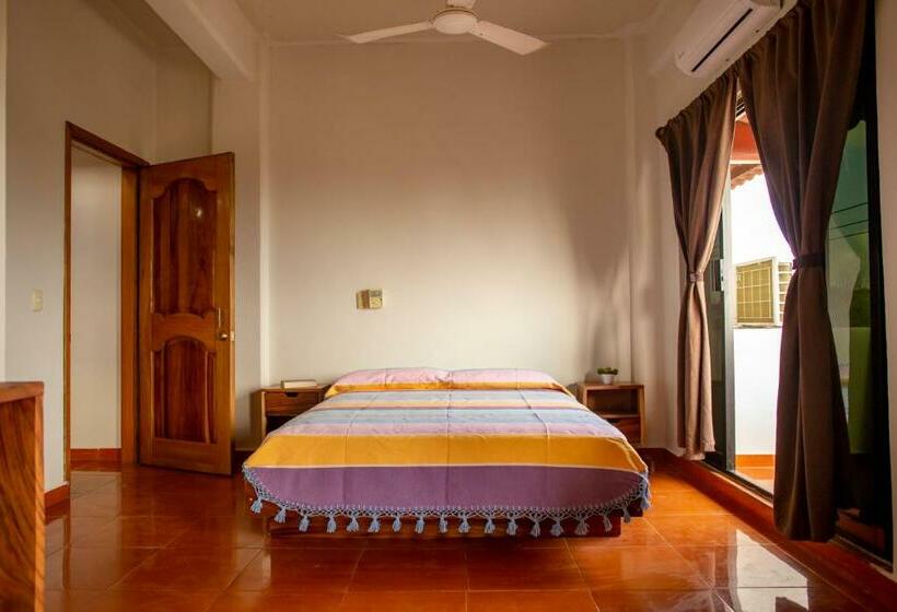 バルコニー付きデラックスルーム, Posada Girasol