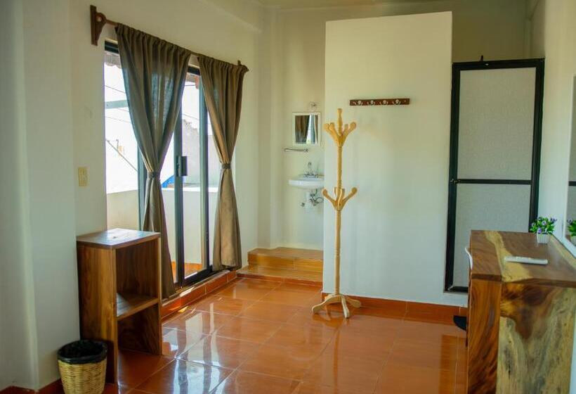 バルコニー付きデラックスルーム, Posada Girasol