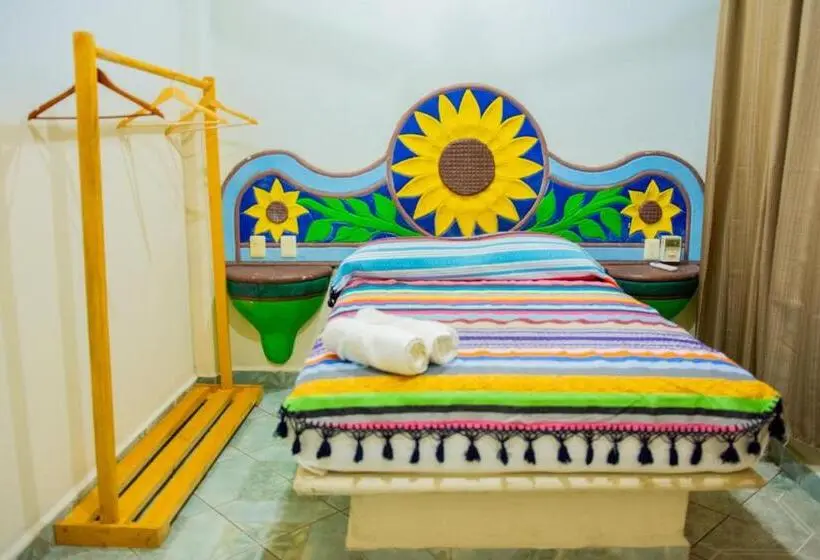 اتاق اکونومی, Posada Girasol