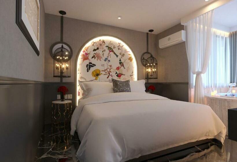 اتاق لوکس, Elisa Boutique Saigon