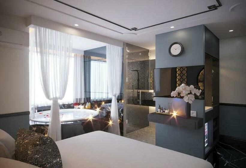 اتاق لوکس, Elisa Boutique Saigon