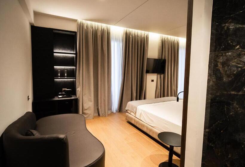 סוויטת דלוקס נוף לים, Jost Caravel