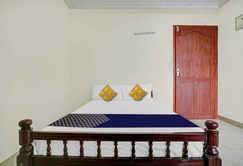 חדר קלאסי לשלושה, Spot On 81226 Cherai Rest Home