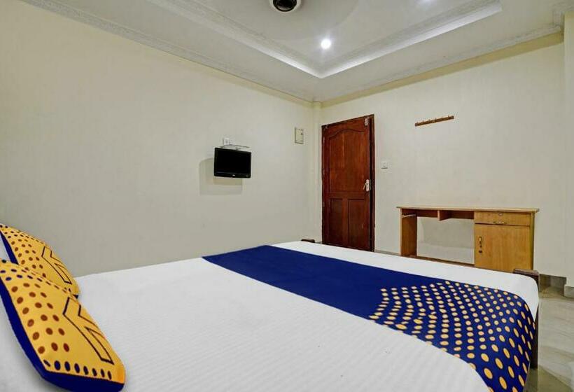 חדר קלאסי לשלושה, Spot On 81226 Cherai Rest Home