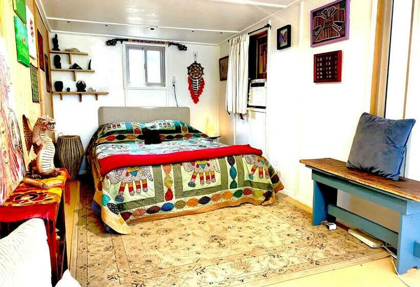 اتاق استاندارد, Sedona Camp Tiny House