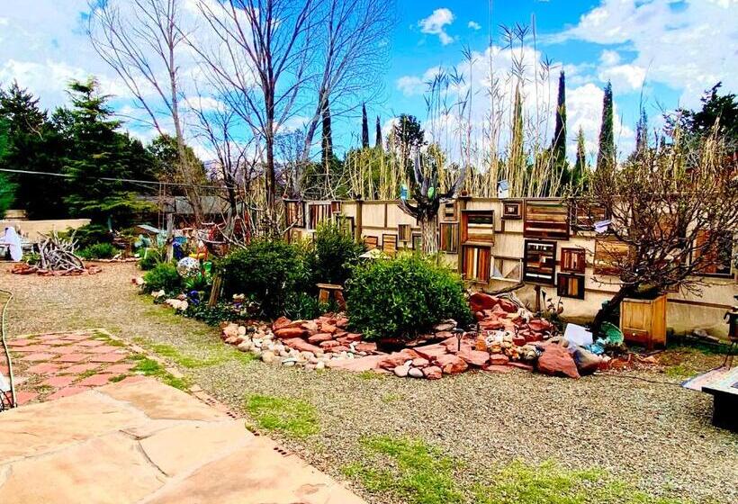 اتاق استاندارد, Sedona Camp Tiny House