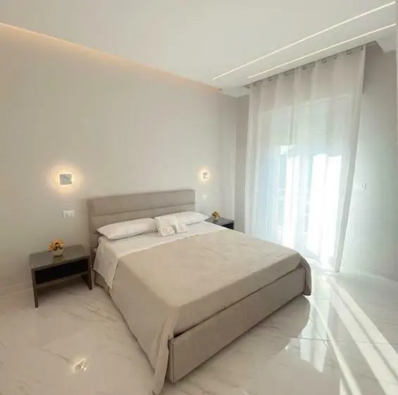 اتاق استاندارد, Meligrana Central Rooms