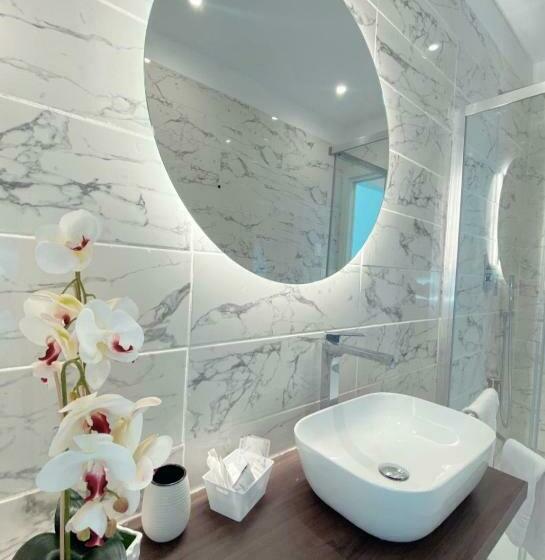 Quarto Estandar, Meligrana Central Rooms