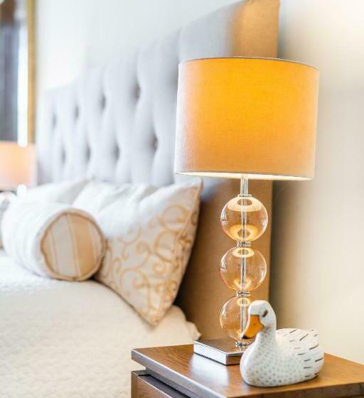 キングサイズベッドのデラックスルーム, Zámek Dobřenice