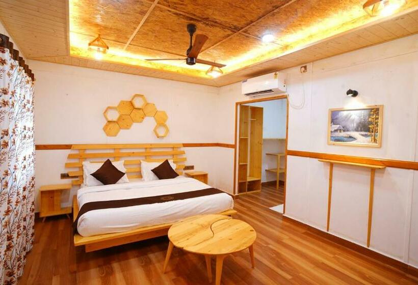 Номер Стандарт Вид на Бассейн, Kcr Resorts & Convention