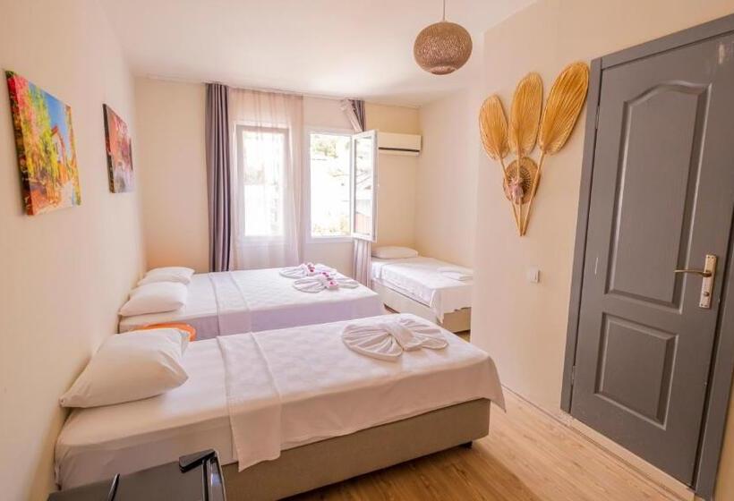 اتاق خانوادگی, Vera Hotel Kaş