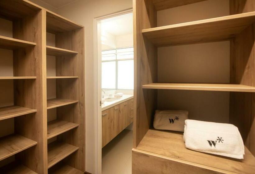 Apartamento 2 Dormitórios, Alcanfores 1262 By Wynwood House