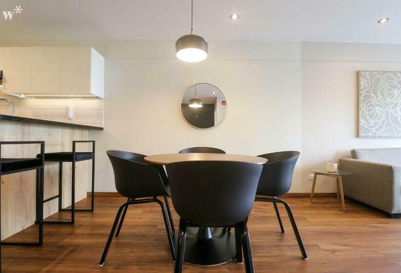 Apartamento 1 Dormitório com Sacada, Alcanfores 1262 By Wynwood House