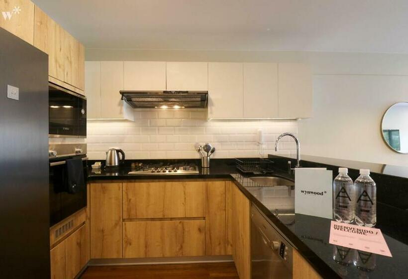 Apartamento 1 Dormitório com Sacada, Alcanfores 1262 By Wynwood House