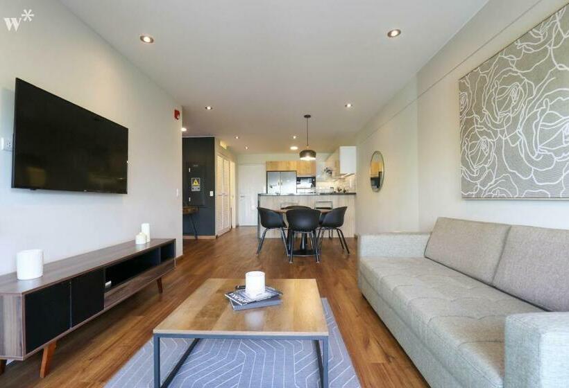 Apartamento 1 Dormitório com Sacada, Alcanfores 1262 By Wynwood House