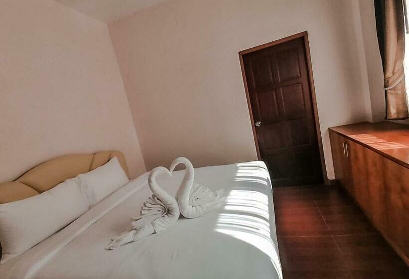 Люкс, Chaithalay Khanom Resort