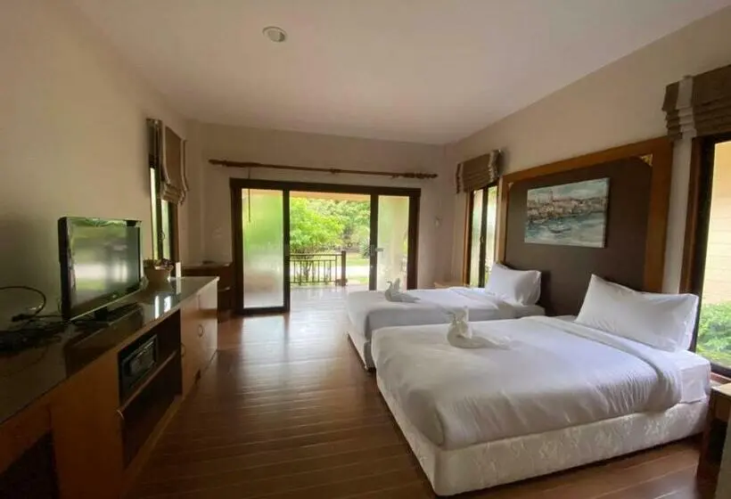 デラックスルーム, Chaithalay Khanom Resort