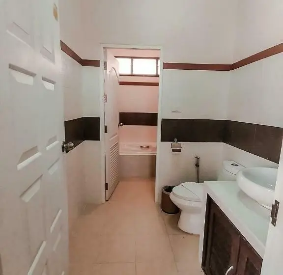 スイート, Chaithalay Khanom Resort