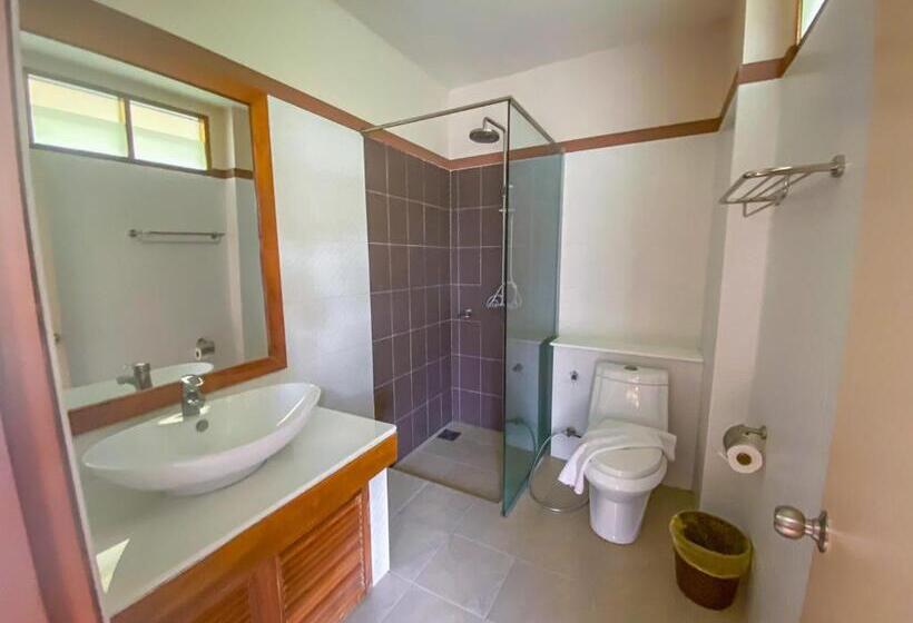 标准单人间, Chaithalay Khanom Resort