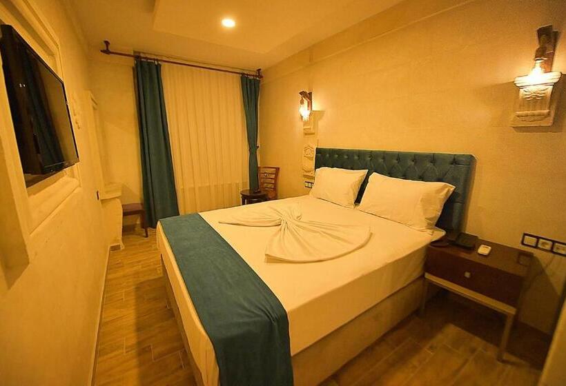 חדר דלוקס נוף לעיר, Mi̇dyat Ladi̇nos Otel