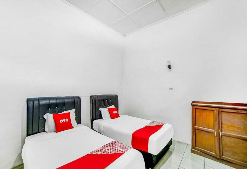 Номер Стандарт, Oyo 90834 Hotel Anugrah
