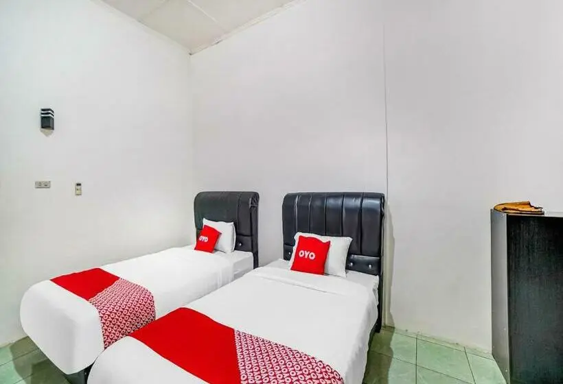 デラックスルーム, Oyo 90834 Hotel Anugrah