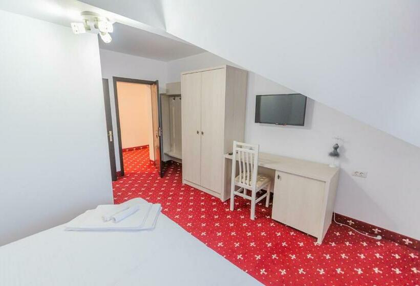 标准房带园景, Somara