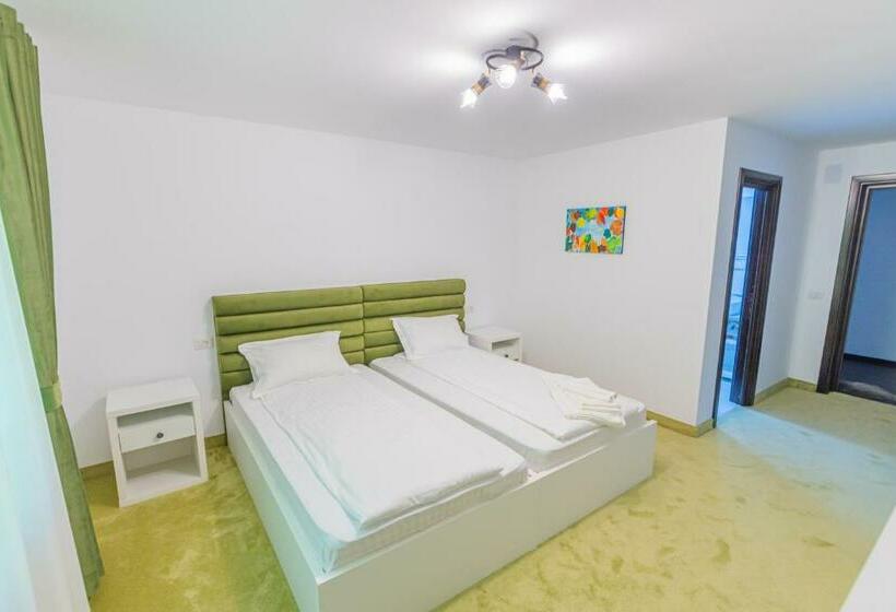 带大床的高级房间, Somara