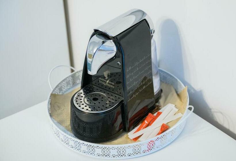 带1个卧室的顶楼公寓, Somara