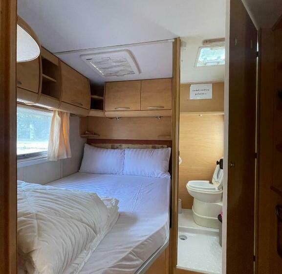 غرفة قياسية, Club45