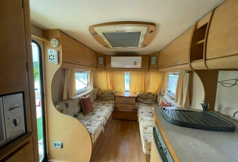 غرفة قياسية, Club45