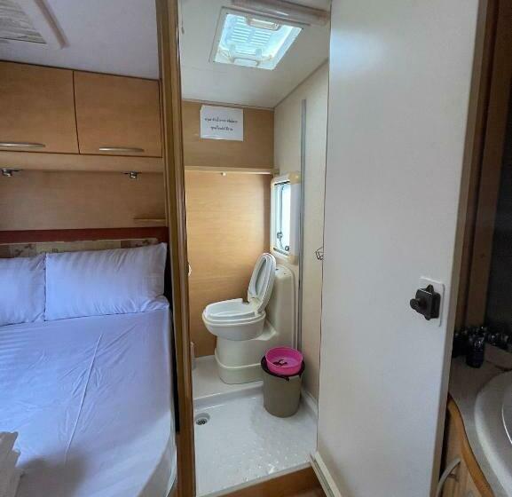 غرفة قياسية, Club45