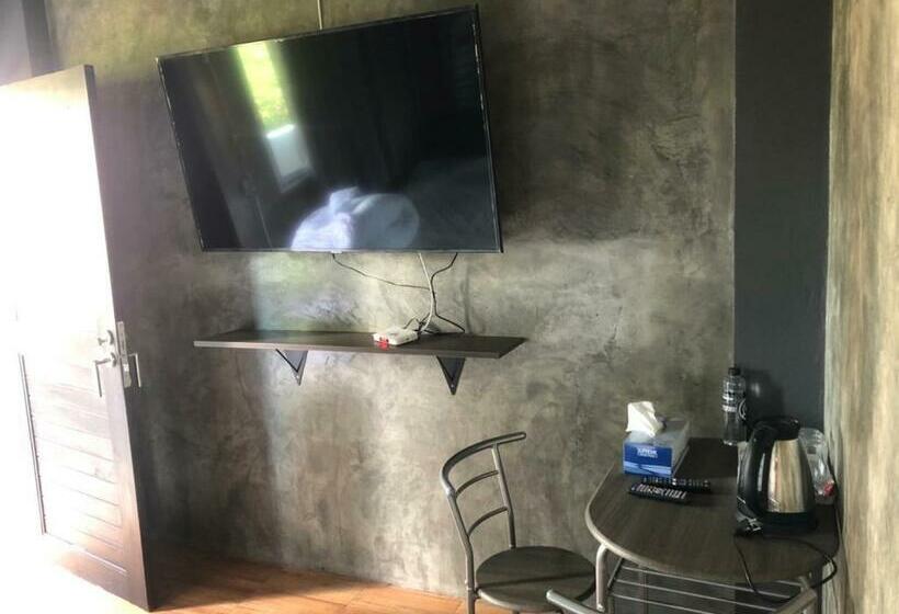 غرفة قياسية, Club45