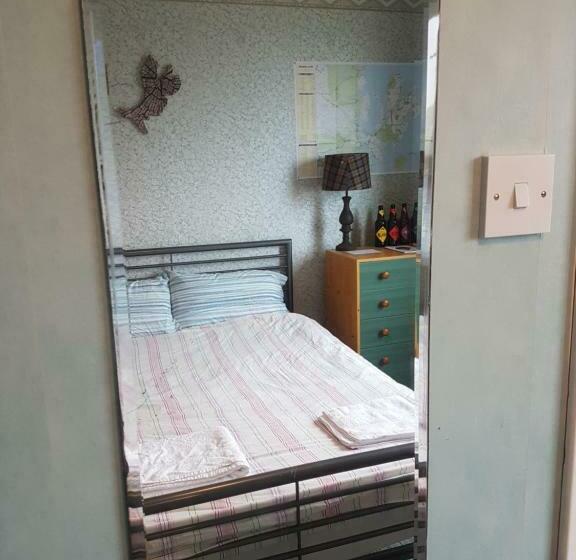 스탠다드 룸, Ceum Thairis