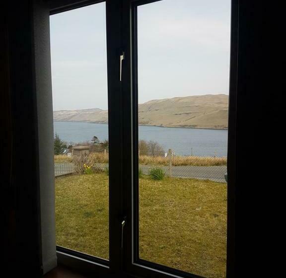 غرفة قياسية مطلّة علي البحر, Ceum Thairis