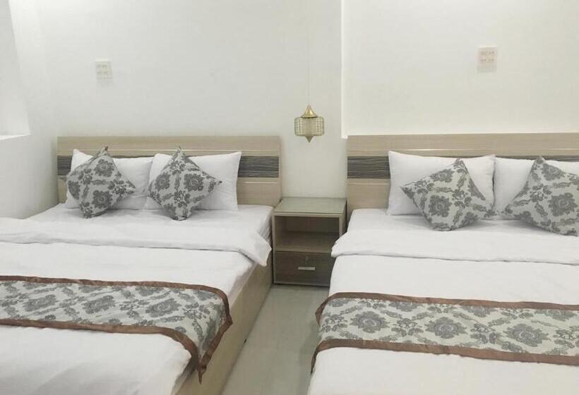 اتاق استاندارد چهار تخته, Sao Khue Riverside Hotel & Coffee