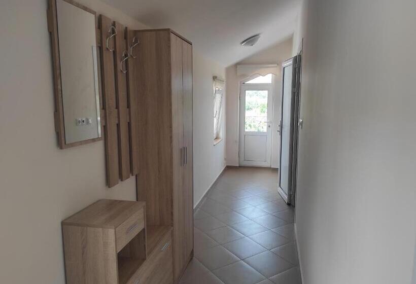 침실 1개 발코니 아파트, Sunny House Apartments