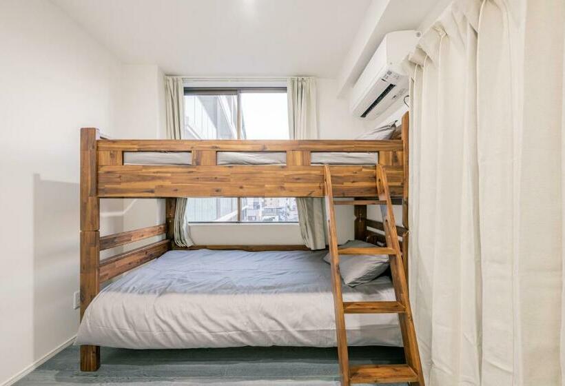 1 Sovrums Lägenhet med Balkong, Zaito Tokyo Chitose Accommodation 森下駅から徒歩6分