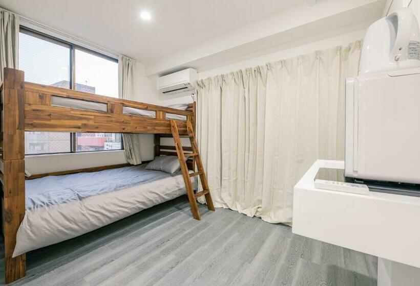 1 Sovrums Lägenhet med Balkong, Zaito Tokyo Chitose Accommodation 森下駅から徒歩6分