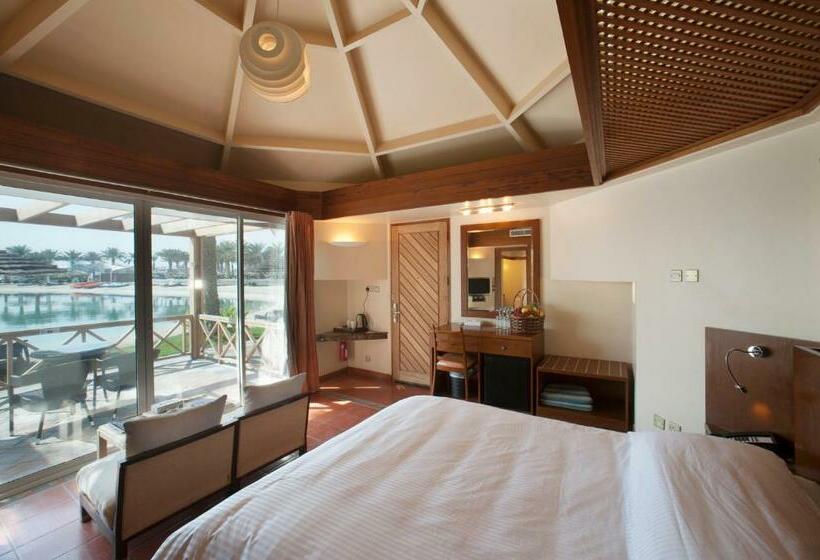 کابین, Albander Hotel & Resort