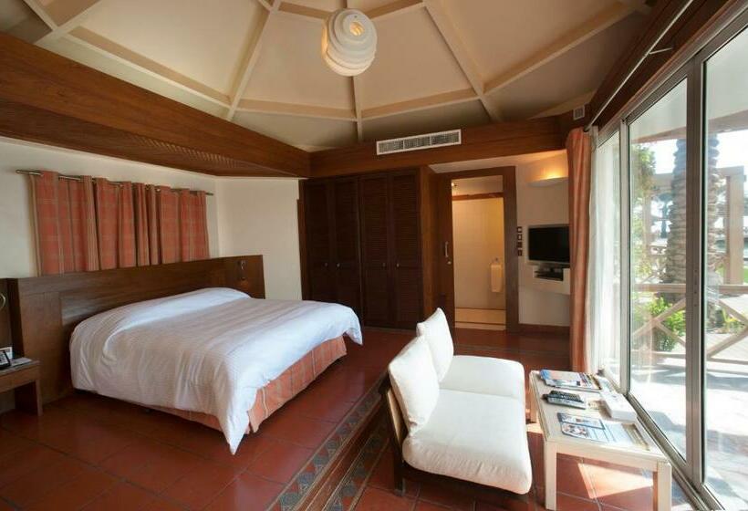 کابین, Albander Hotel & Resort